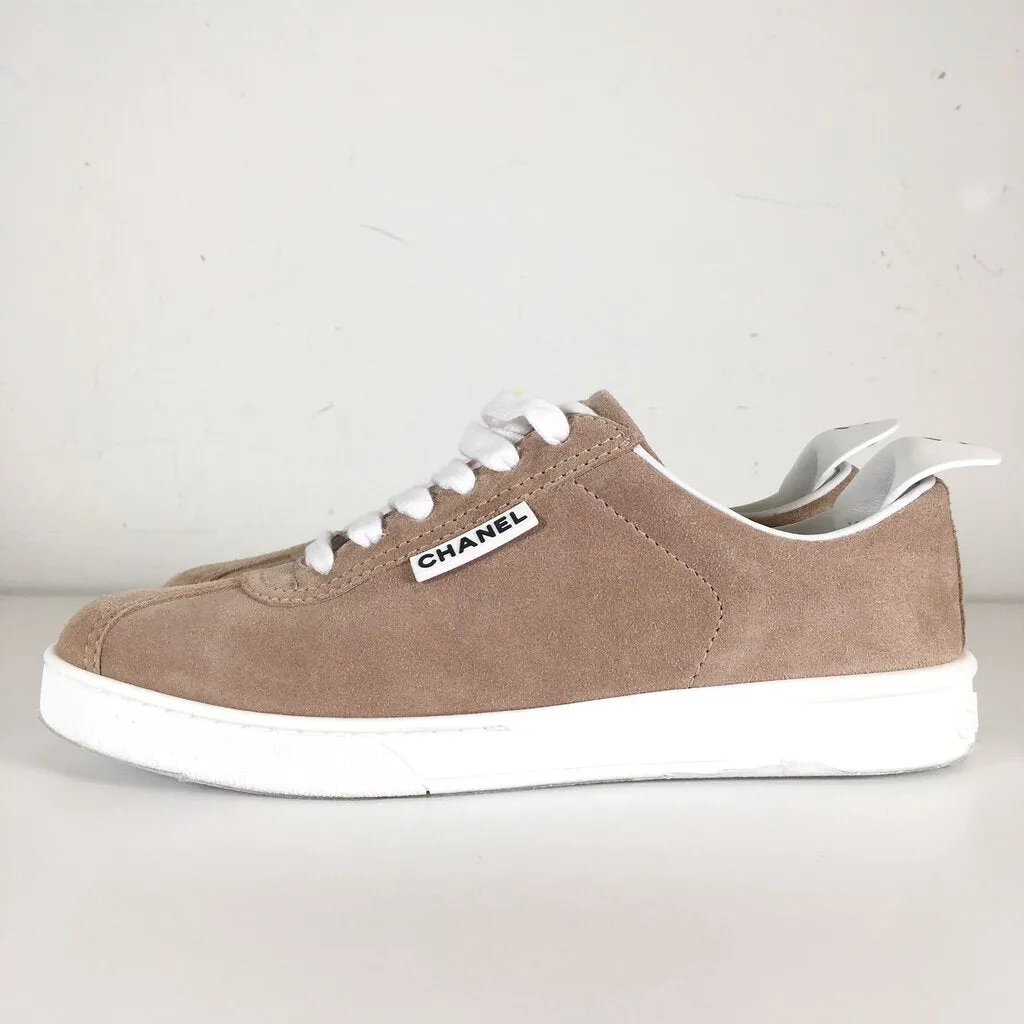 Chanel Weekender Low Top Sneakers 37