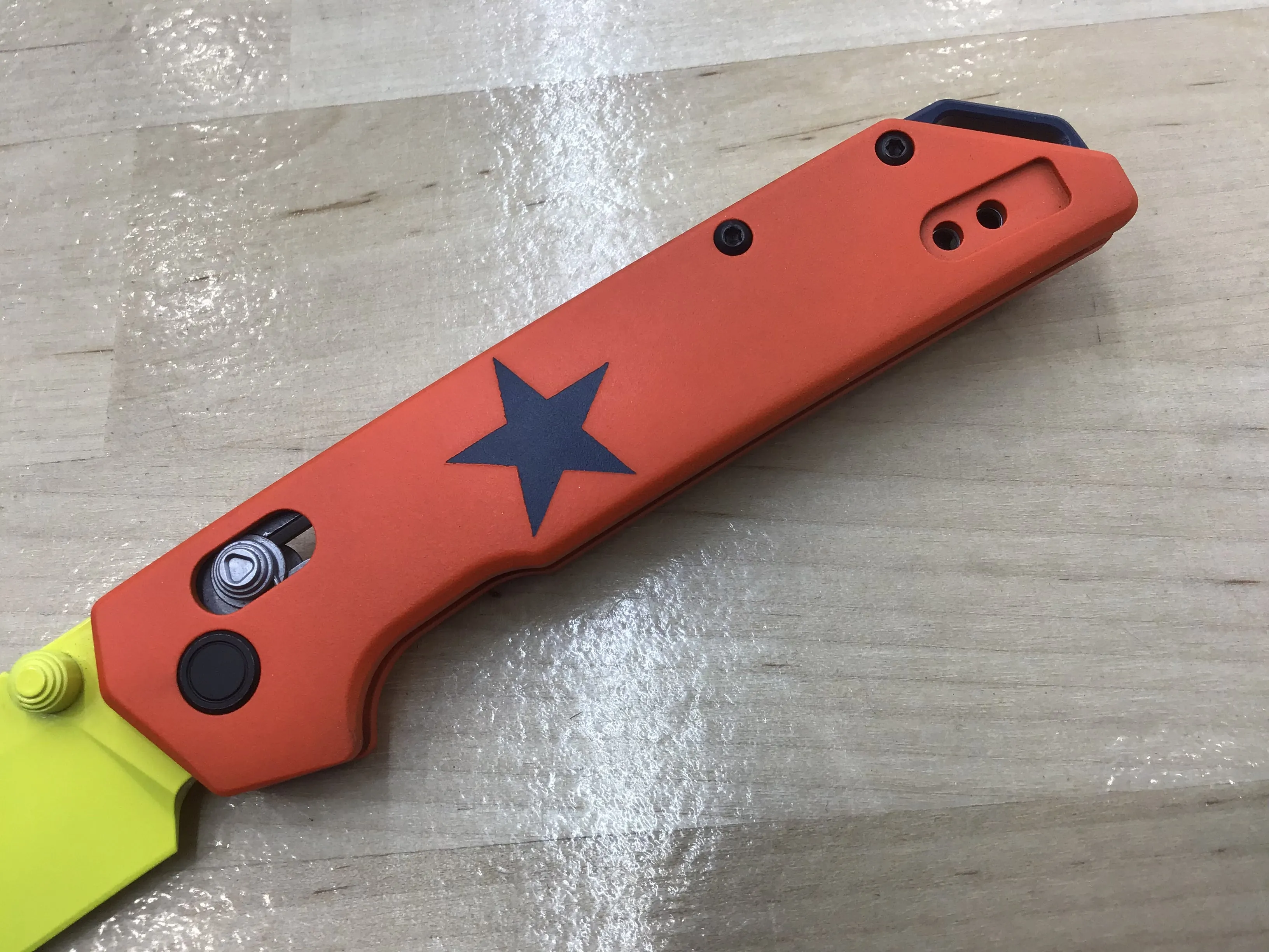 Custom Kershaw Iridium Astros 1970’s Theme D2 Blade Yellow Cerakote Orange Cerakoted Aluminum Handle