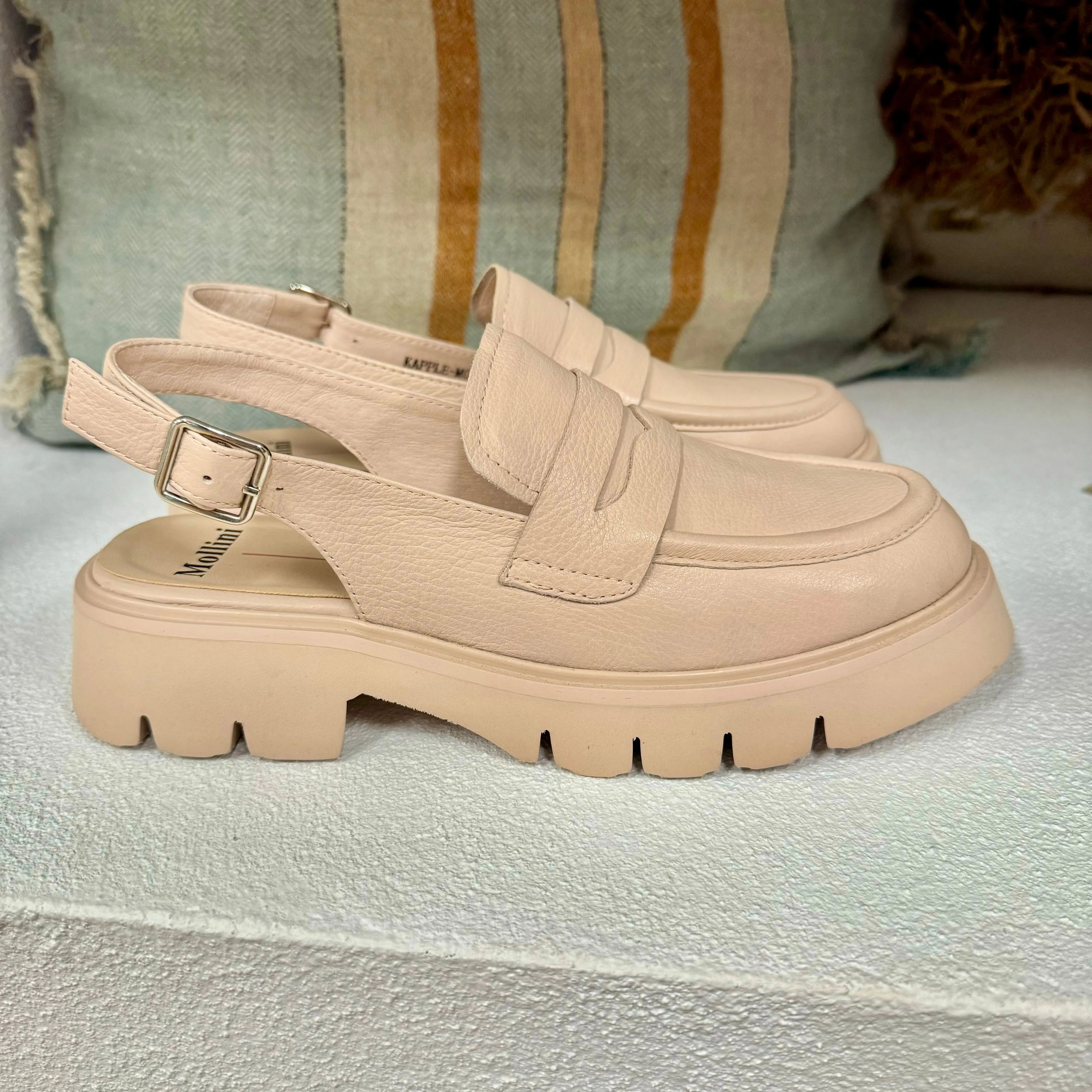 Kapple Leather Loafers - Nude