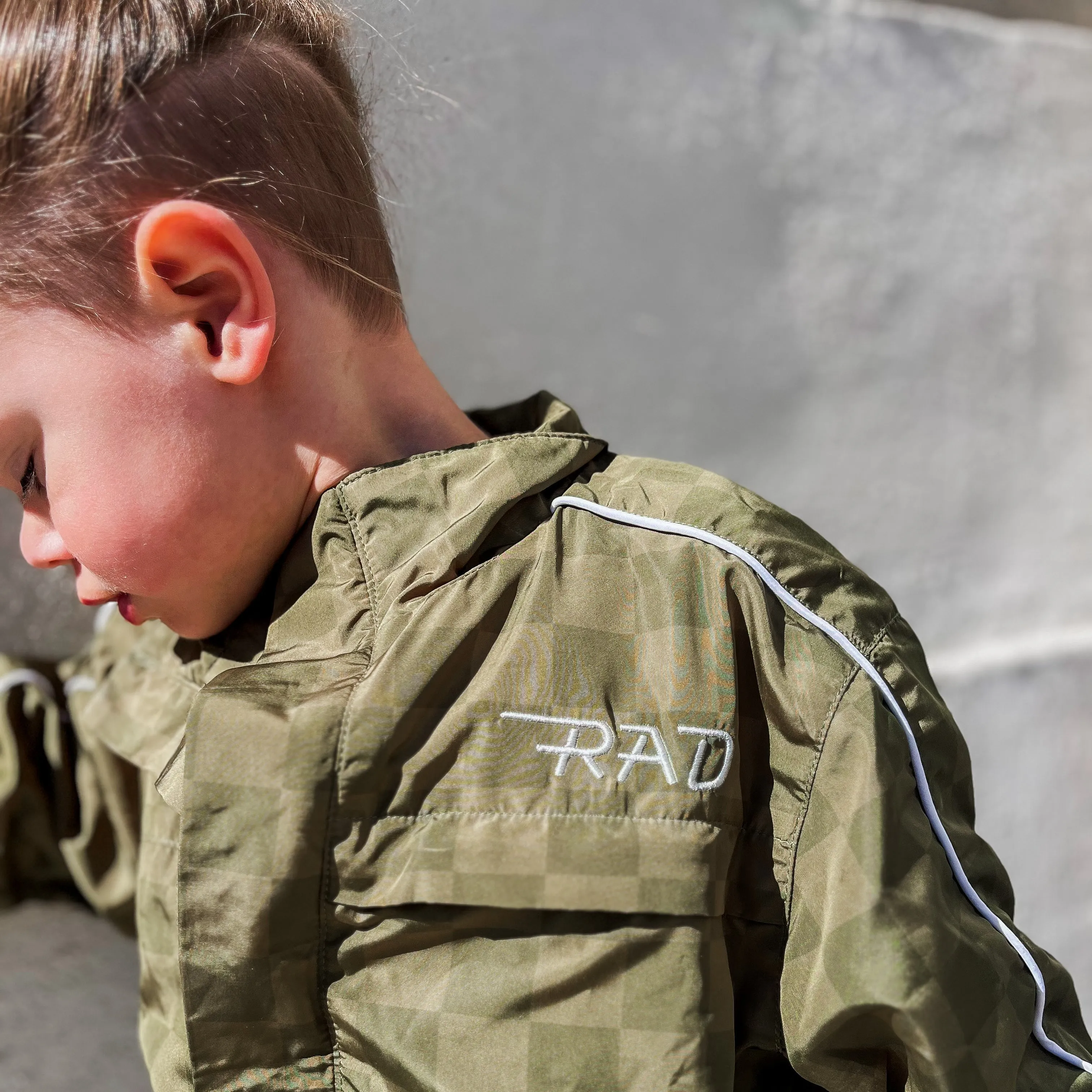 [PREORDER] THE STORM RIDER WATERPROOF JACKET - ARMY GREEN