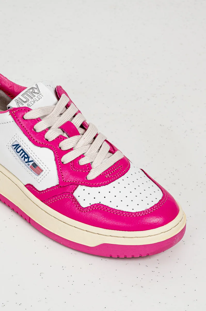 Sneakers Medalist Low 2005