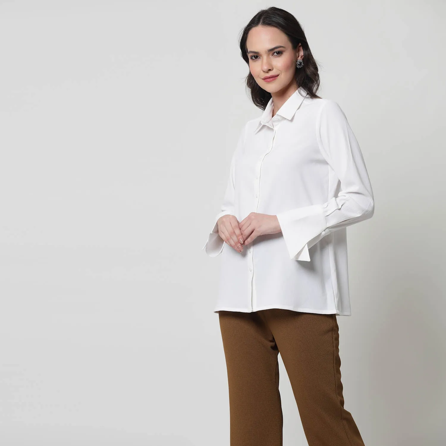 White Texture Shirt With Overlap Cuff