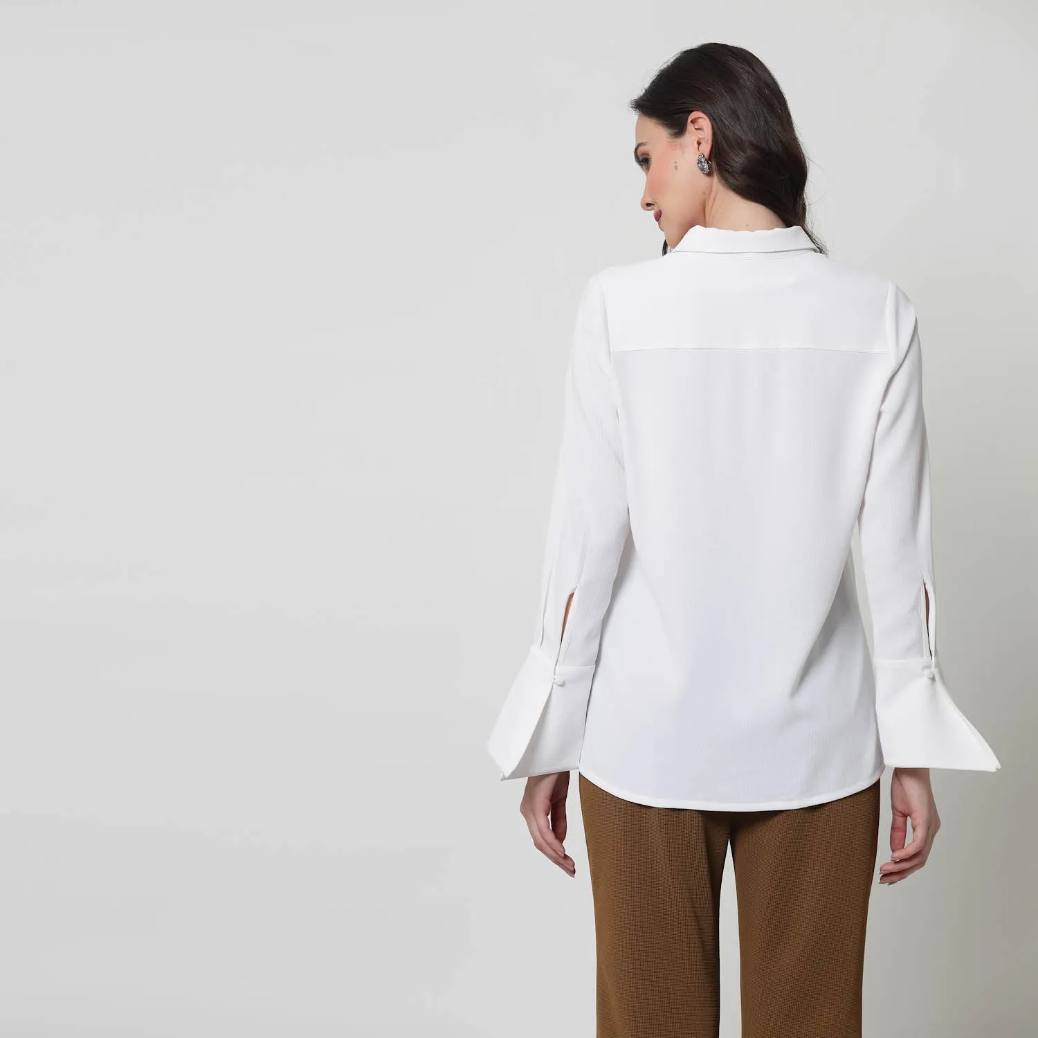 White Texture Shirt With Overlap Cuff