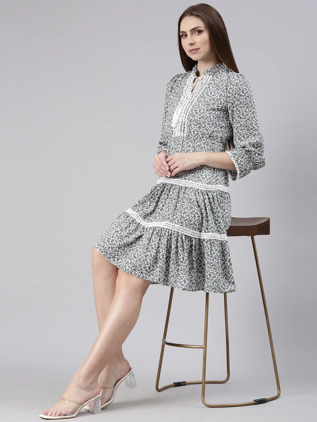 Women Grey Floral Printed Tie-Up Neck Puff Sleeves Fit & Flare Dress